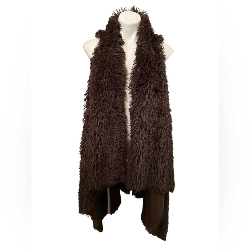 G Long Brown Faux Fur Open Sleeveless Vest Eclectic Cozy Neutral Maximalism